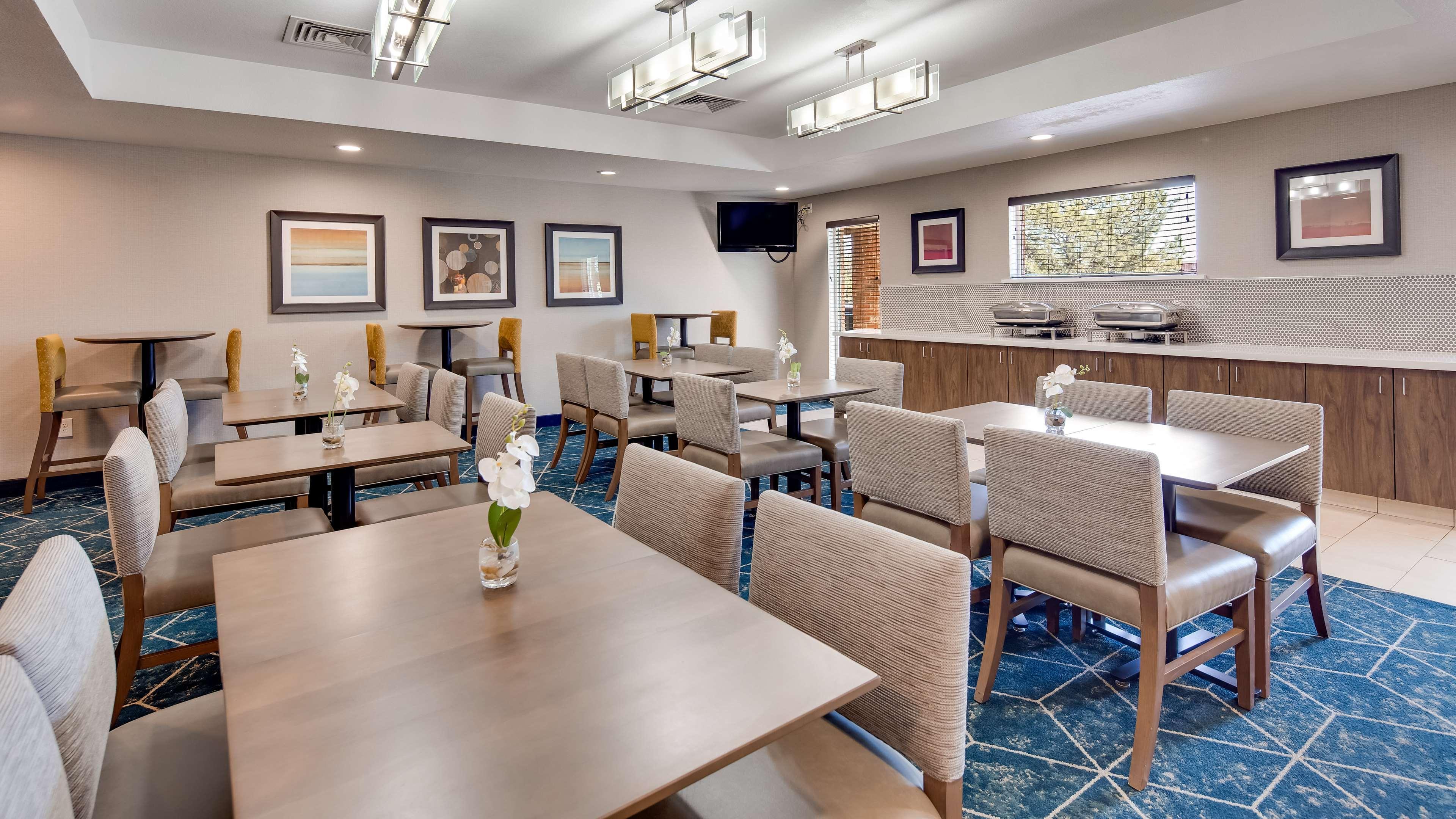 Best Western Plus Gateway Inn & Suites - Аврора Экстерьер фото