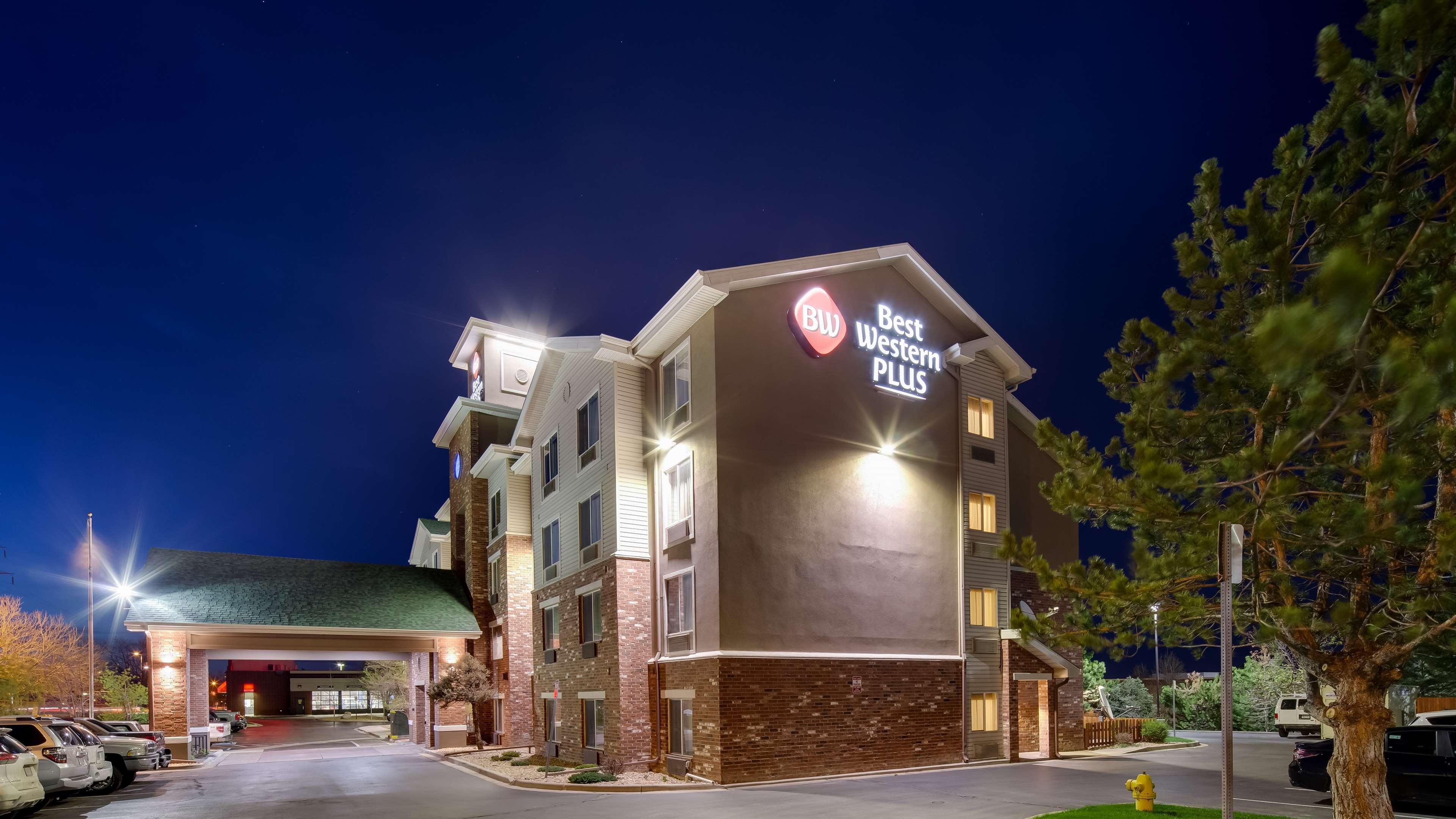 Best Western Plus Gateway Inn & Suites - Аврора Экстерьер фото