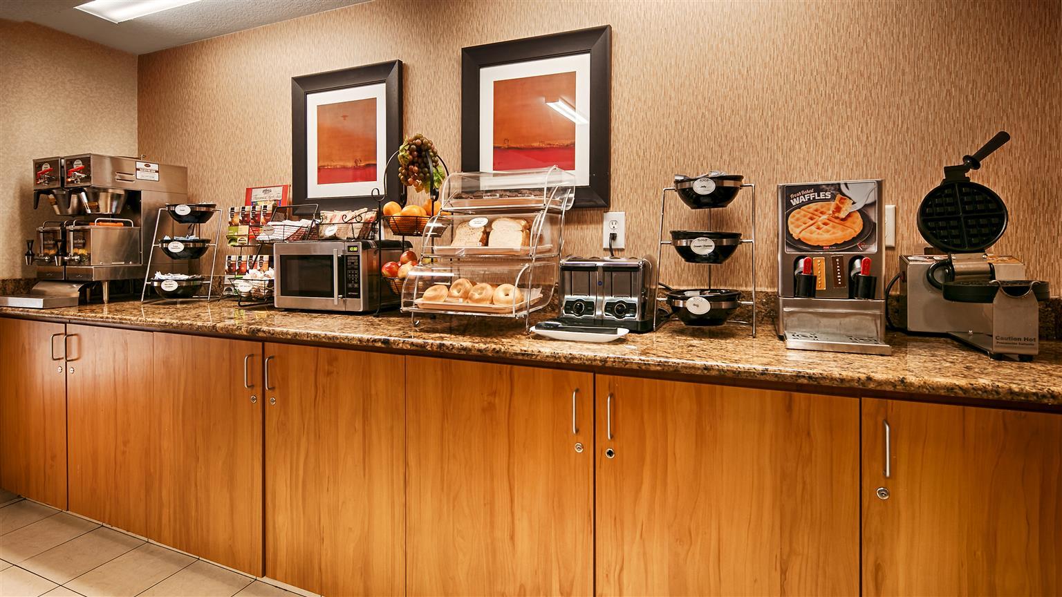 Best Western Plus Gateway Inn & Suites - Аврора Экстерьер фото