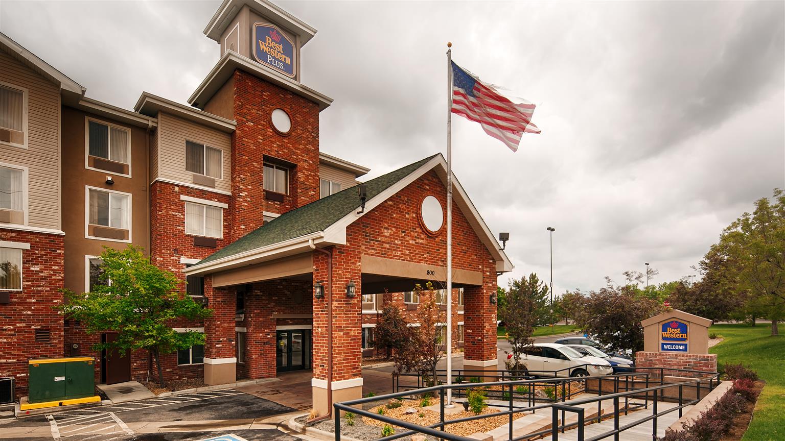 Best Western Plus Gateway Inn & Suites - Аврора Экстерьер фото