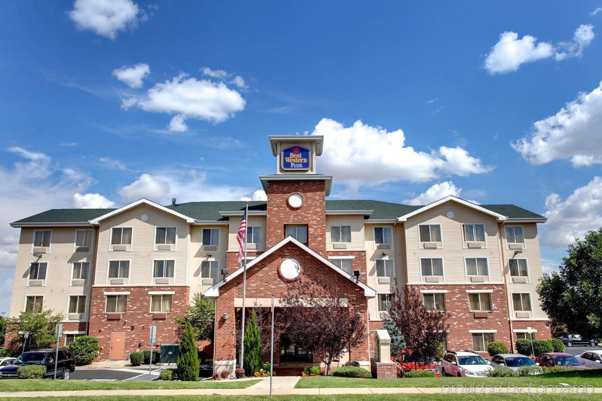 Best Western Plus Gateway Inn & Suites - Аврора Экстерьер фото